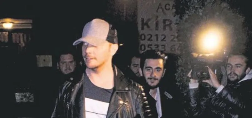 Sinan Akçıl çapkınlık turunda