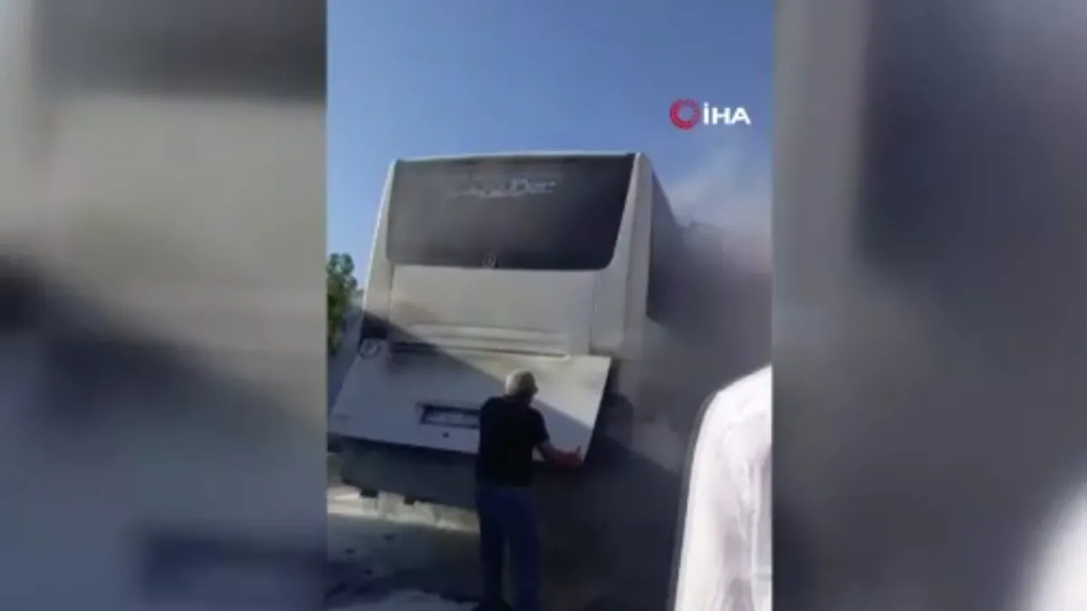 Ankara'da seyir halindeki otobüste yangın! Araç maddi hasar aldı