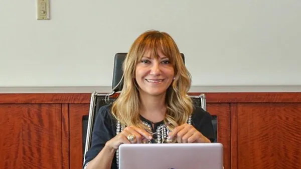 Yeşim Meltem Şişli İBB’den maaş alıyor! Başörtülü kadınlara hakaretten uzaklaştırılmıştı