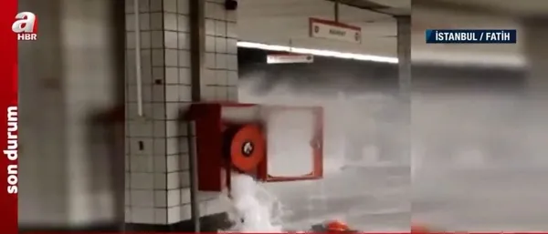 Son dakika: İstanbul'da yangın hortum patladı! Metro sular altında kaldı - 1