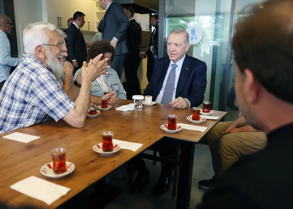 Anketlerden çıkan çarpıcı sonuç: "Yine Erdoğan çözer" - 6