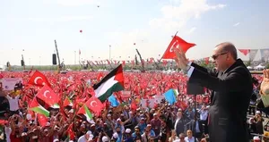 AK Parti 23 yıldır tek başına iktidar!