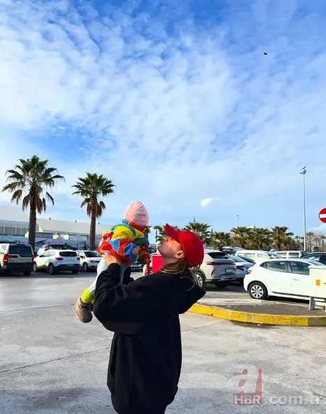 Gizem Karaca’dan minik kızı Leyla’ya neşeli yorum: “Oyunculuğa bakın 10/10” 1