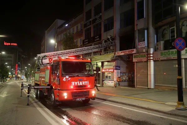 1624850088067.jpg Bekçilerin dikkati olası bir faciayı önledi - 2