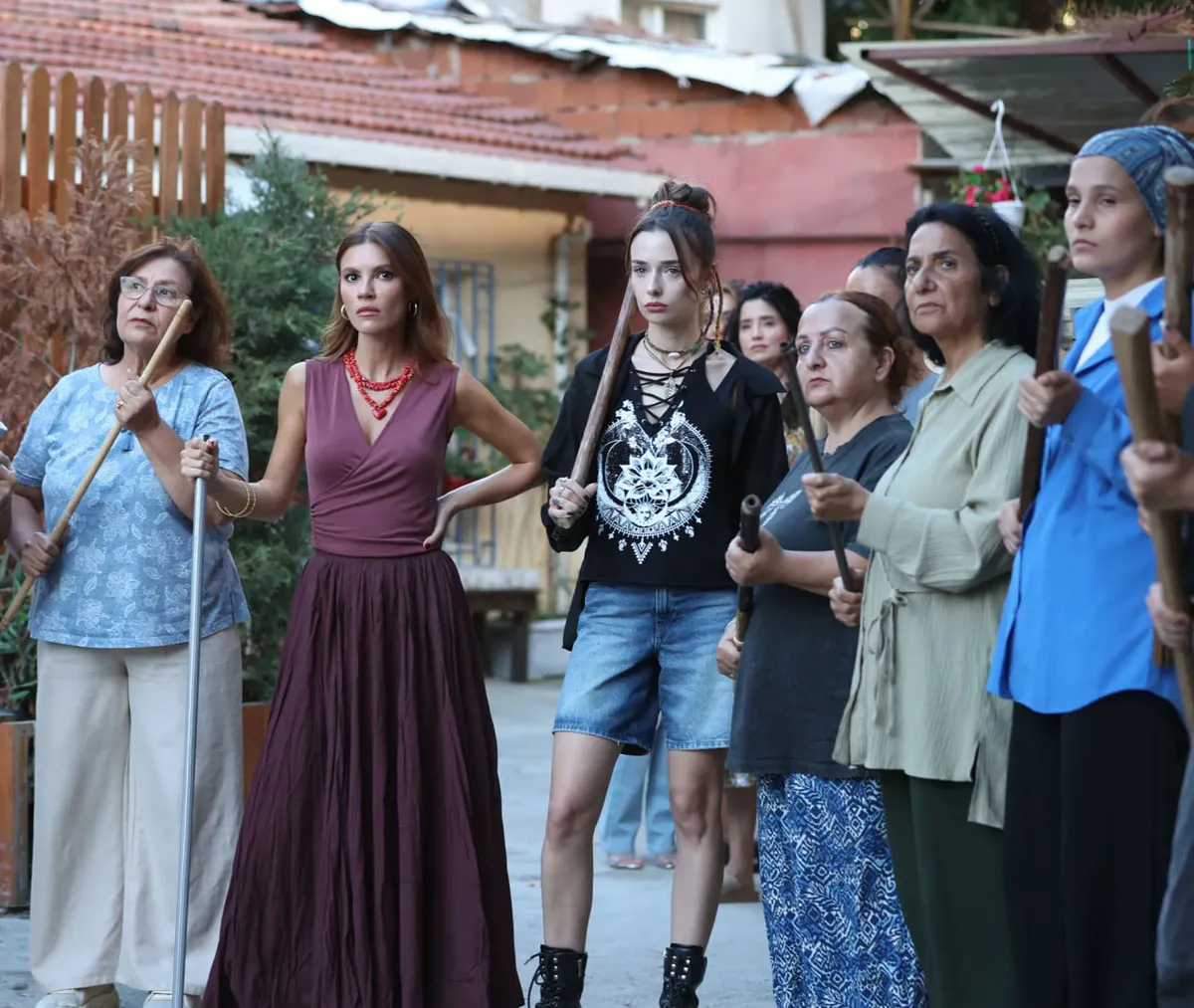 Dizinin yeni bölümü ertelendi, 28 Eylül akşamında özel bölüm yayınlanacak.