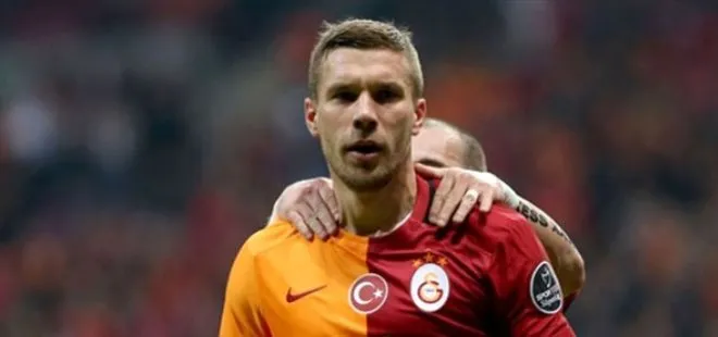 Lukas Podolski saldırıya uğradı