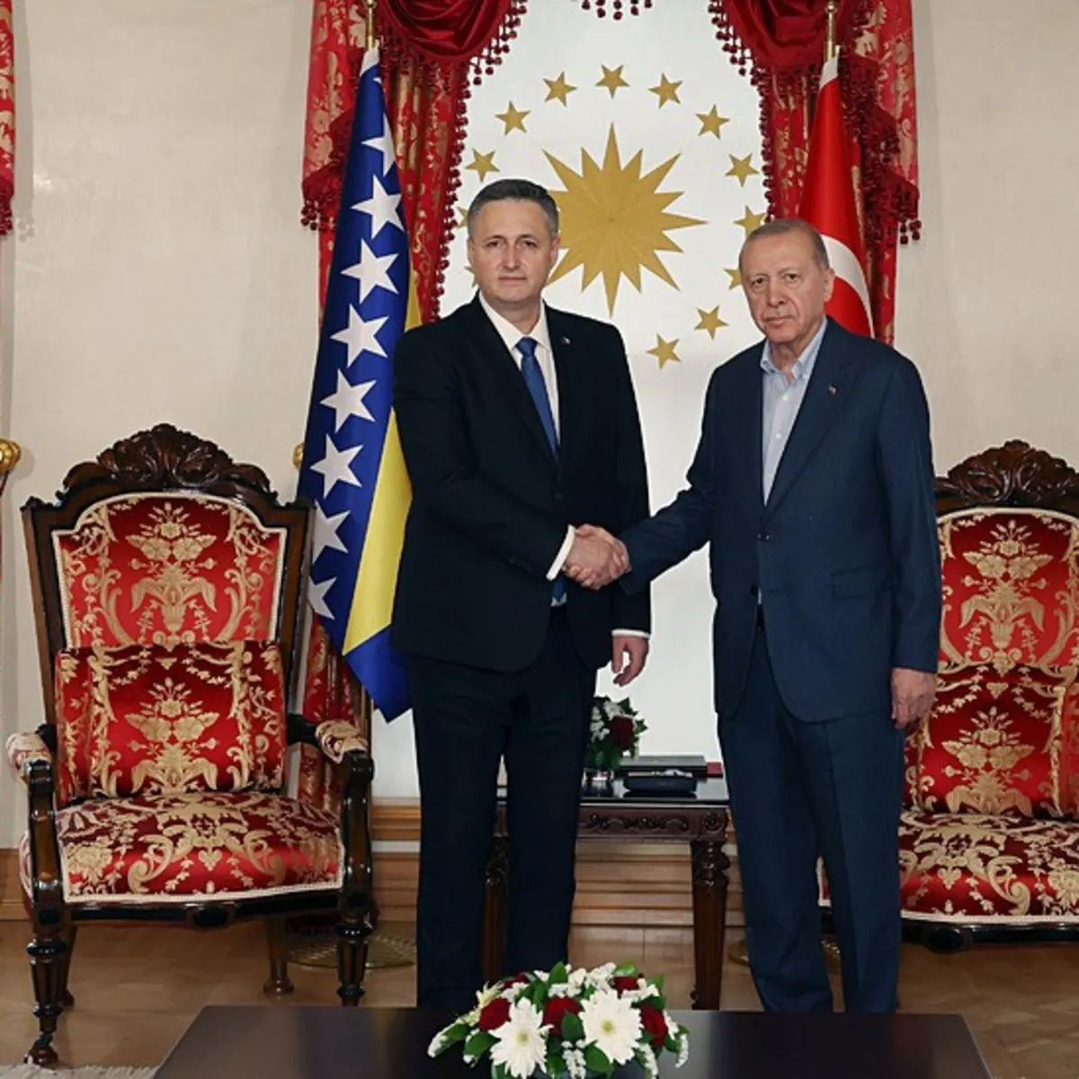 Dolmabahçe'de kritik zirve! Başkan Erdoğan Becirovic'i kabul etti