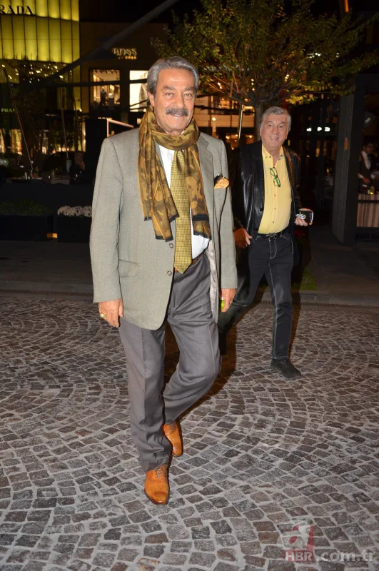 Kadir İnanır kameralara takıldı! Türk sinemasının efsanesi Kadir İnanır’ın son hali sevenlerini korkuttu! 4