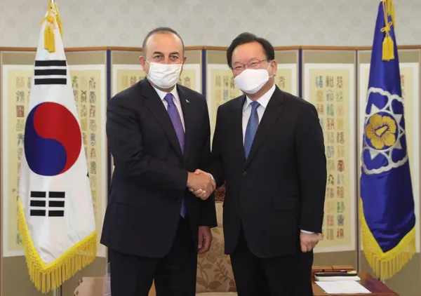 Altay tankının motoru için Güney Kore ile imzalar atıldı