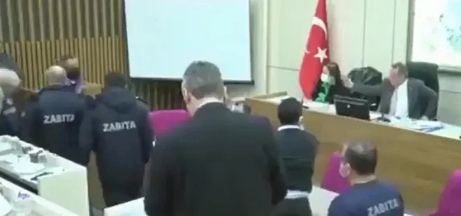 CHP’li Bolu Belediye Başkanı Tanju Özcan’dan bir skandal daha! AK Partili üyeye zorbalık