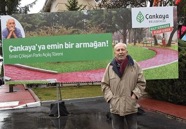Keşke adını tuvalete verselerdi Emin Çölaşan! - 1