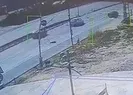 Köpeklerden kaçan çocuğa araba çarptı!