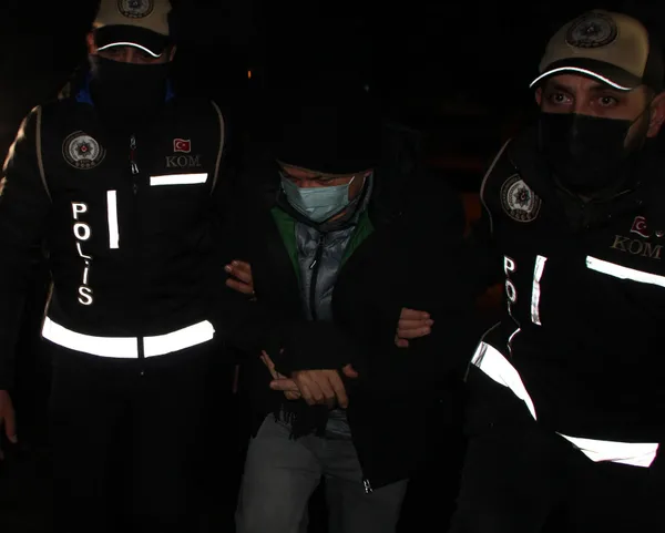 CHP’li Bilecik Belediye Başkanı Semih Şahin’in mal varlığında dikkat çeken artış! Rüşvet gölgesinde lüks hayat! Sucuk bile istemişler