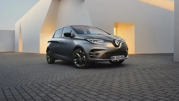 Renault’dan kasım ayında 59 bin TL’ye varan zam geldi! İşte Renault Clio, Taliant, Zoe, Captur, Megane, Austral, Koleos yeni fiyat listesi
