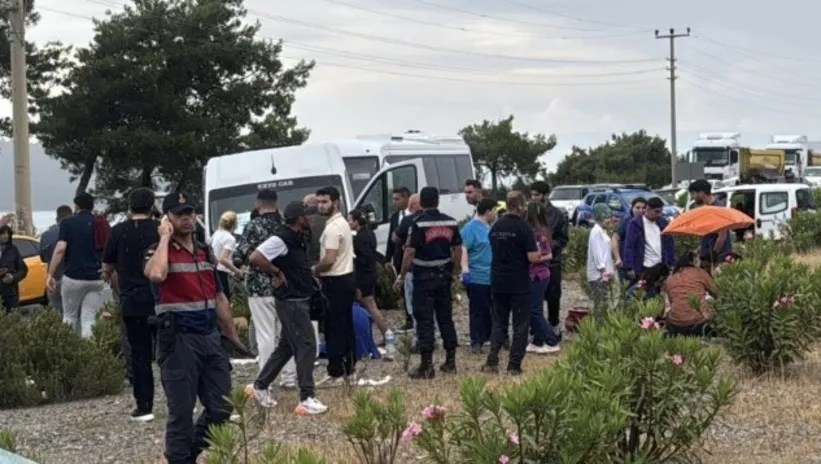 MUĞLA’DA KORKUNÇ KAZA! 15 YARALI VAR 