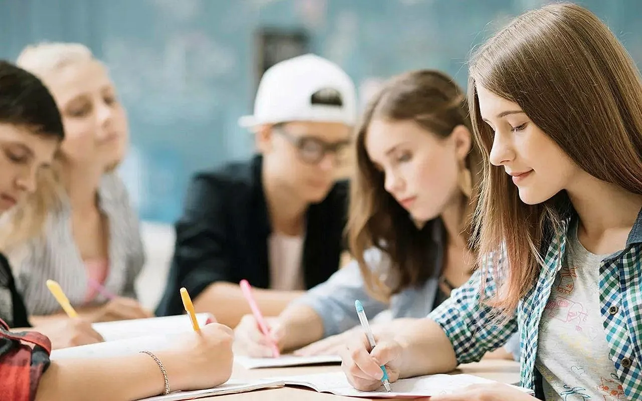 Liseden 217 milyon lira gelir