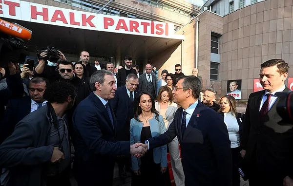 DEM Parti’den CHP’ye Demirtaş kıskacı! Ortak komisyon itirafı: Güç birliği ile ortak çalışma neden olmasın?