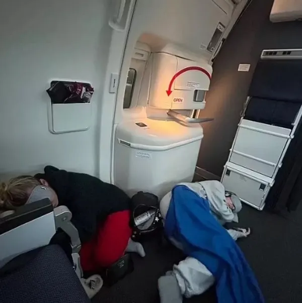 British Airways’deki teknik kriz 5 bin kişiyi vurdu! Yiyecek, içecek ve otel yok! Ünlü oyuncu da mağdur oldu