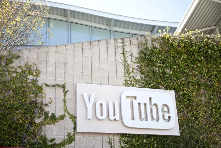 Çocuk haklarını ihlal eden YouTube'a para cezası - 1