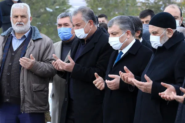 Sağlık Bakanı Fahrettin Koca'nın acı günü! Babaannesi defnedildi - 2