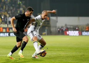 Aatif, Advocaat ile Been'in arasını açtı