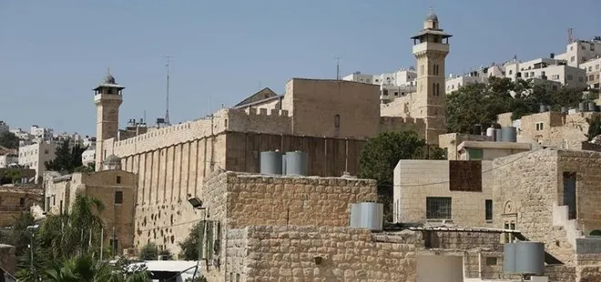 Yahudi yerleşimcilerden Harem-i İbrahim Camisi’nde provokatif ayin