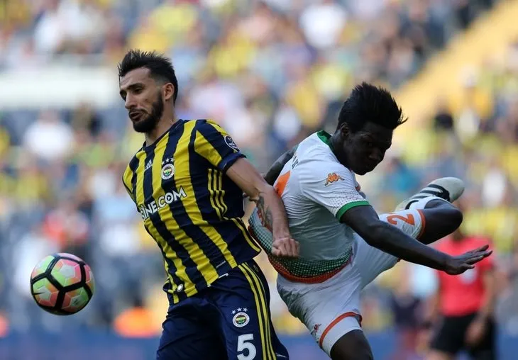 Fenerbahçe - Aytemiz Alanyaspor karşılaşmasından kareler