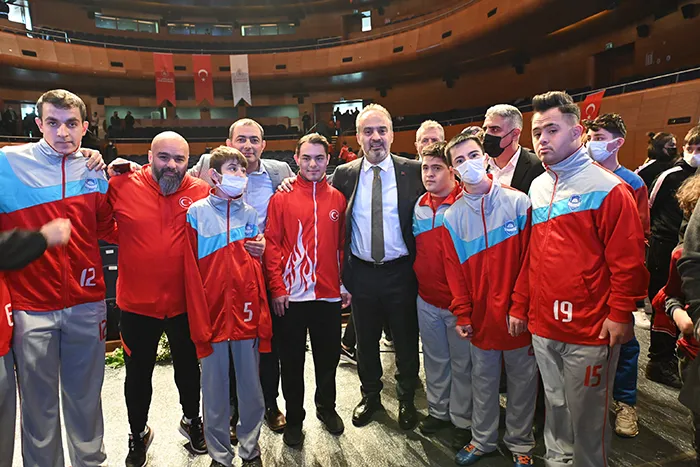 Büyükşehir’den amatöre büyük destek