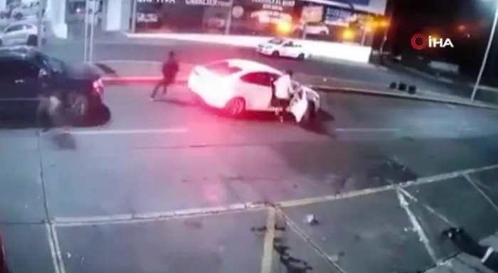 SON DAKİKA: Meksika’da gece kulübüne silahlı saldırı: 6 ölü 2 yaralı - 4