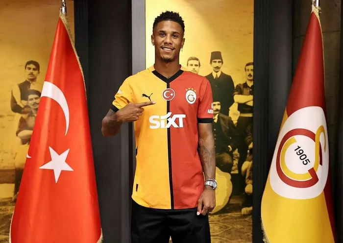 Galatasaray’ın yeni transferi milli takımda sakatlandı