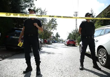 İsrail Büyükelçiliği önünde silah sesleri