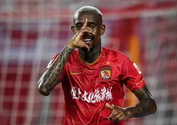 Guangzhou Evergrande'de Talisca şov!