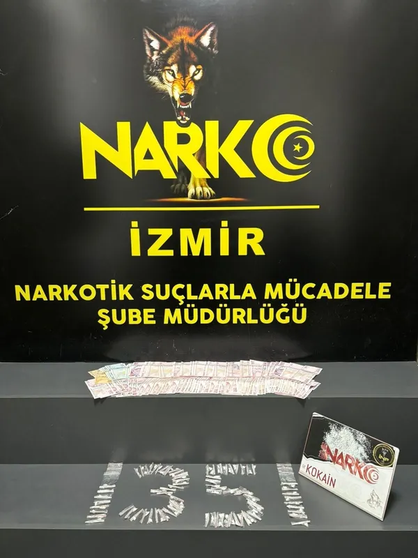 izmirde-yilbasi-oncesi-uyusturucu-operasyonu-34-tutuklama-1703878759733.jpg İzmir'de yılbaşı öncesi uyuşturucu operasyonu! 34 zehir taciri tutuklandı - 1