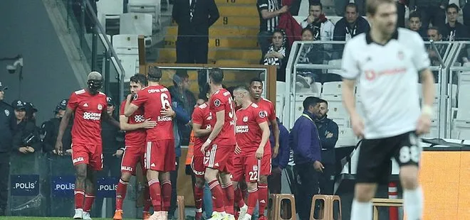 Beşiktaş, Sivasspor’a boyun eğdi!