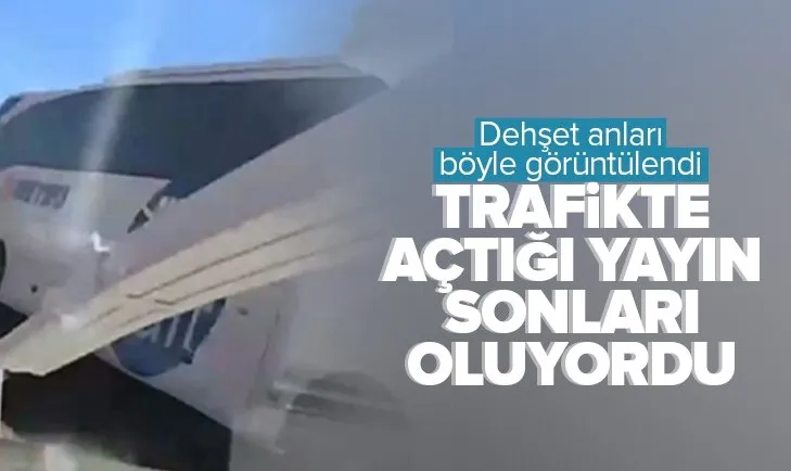 Aksaray’da ölümden döndüler! Sosyal medyadan canlı yayın yaparken otobüse çarparak yoldan çıktı