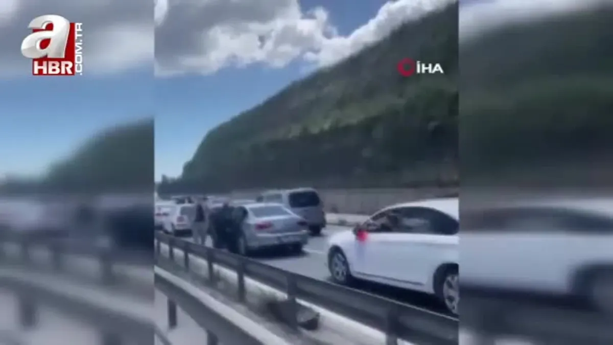 Düğün magandaları trafiği felç etti
