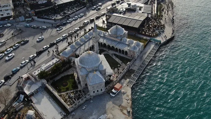 Mimar Sinan'ın 440 yıllık eserine İBB'den tepki çeken çalışma! Şemsi Paşa Camii duvarında çatlaklar oluştu - 4