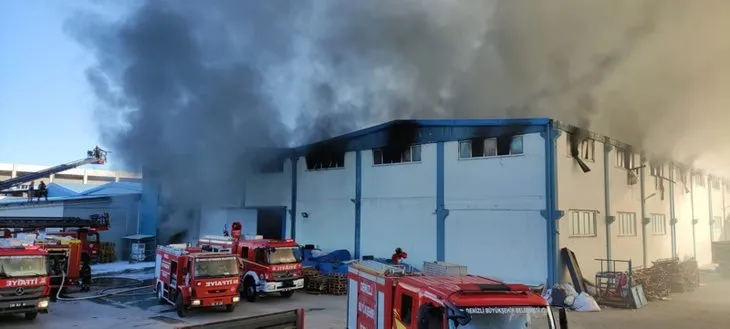 Son dakika: Denizli’de tekstil fabrikasında yangın
