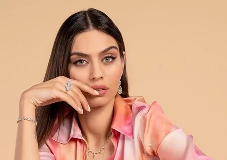 Mesut Özil’in eşi Amine Gülşe lüks evinden paylaştı! Giyinme odası dikkat çekti