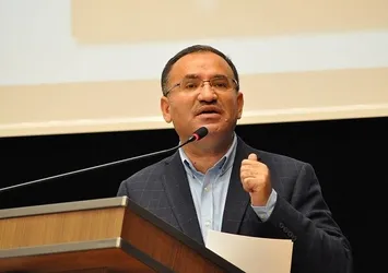 Bakan Bozdağ'dan sosyal medya uyarısı