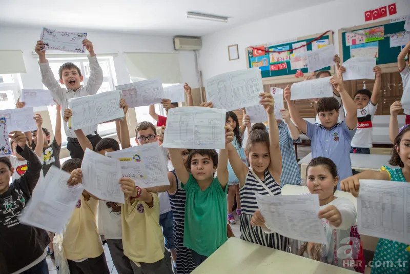 KARNE MESAJLARI RESİMLİ 2024 | Farklı, komik, eğlenceli, esprili, en yeni karne tebrik sözleri | 1. Dönem öğrencilere Instagram, Facebook, Whatsapp mesajları 5