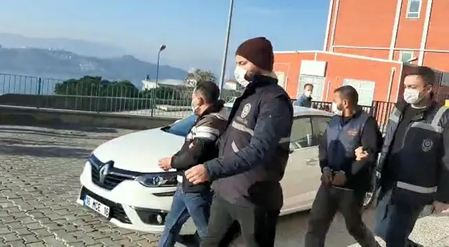 Bursa'da ölüm tacirlerine geçit yok! Uyuşturucuyu poşet çay paketine saklamış - 3