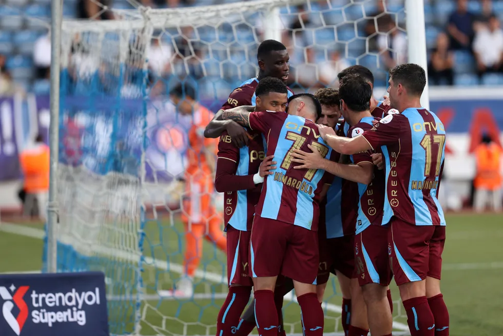 trabzonspor-avrupa-yolunda-dev-musabaka-sifresiz-ve-canli-yayinla-atv-ekranlarinda-1786820769946.jpg Trabzonspor Avrupa yolunda! Dev müsabaka şifresiz ve canlı yayınla ATV ekranlarında - 2