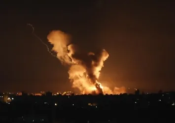 İşgal uçaklarından Lübnan'a bombardıman!