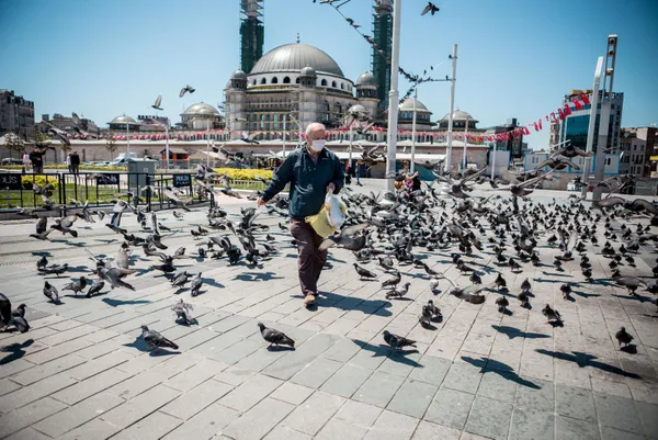 65 yaş ve üstüne yasak var mı? 65 yaş üzeri vatandaşlar sokağa çıkabilecek mi? 18 yaş altına kısıtlama var mı? - 4