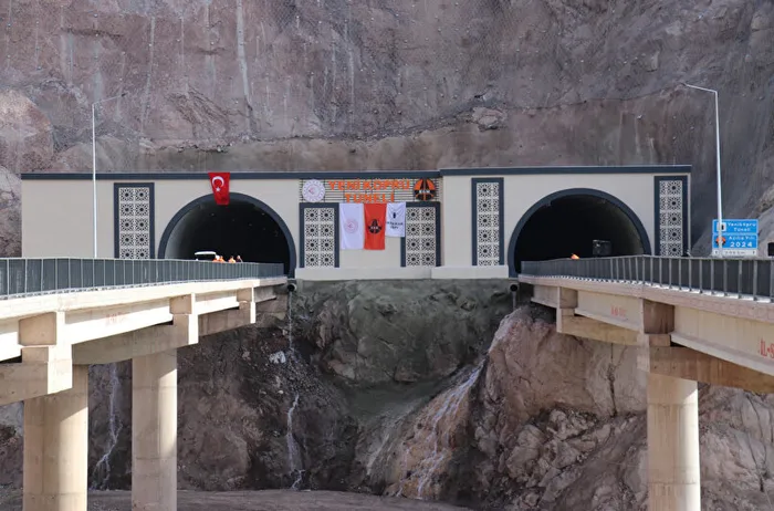 Yeniköprü Tüneli için geri sayım başladı! 40 dakikalık yol 15 dakikaya düşecek