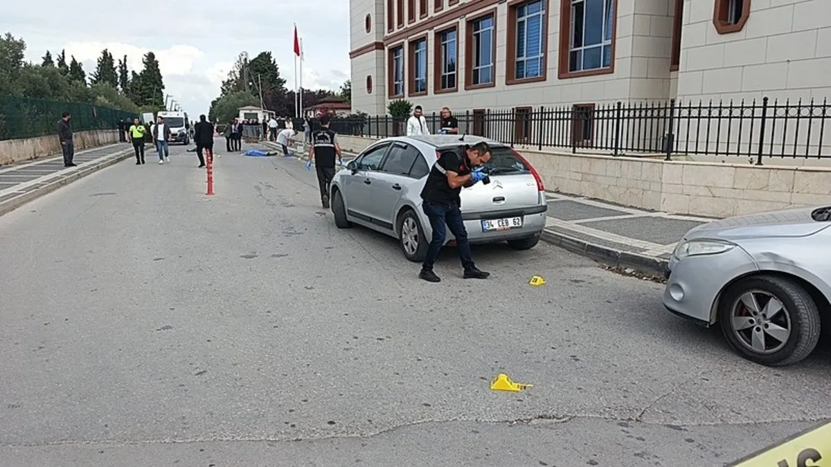 Yalova Adliyesi girişinde silahlı saldırı! Tanık olarak ifade vermeye gelirken öldürüldü