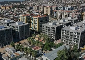 İzmir ve Manavgat'ta evlerine kavuşan vatandaşlar depremzedelere seslendi: Cumhurbaşkanımız söz verdiyse yapar