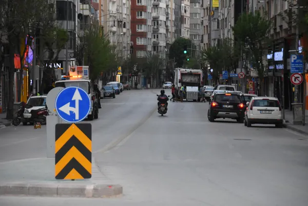 kutahyada-koronavirusle-mucadelede-yeni-karar-marketlerdeki-bazi-urunlerin-satisina-kisitlama-1619763551682.jpg Kütahya'da yeni karar: Marketlerdeki bazı ürünlerin satışına kısıtlama - 2