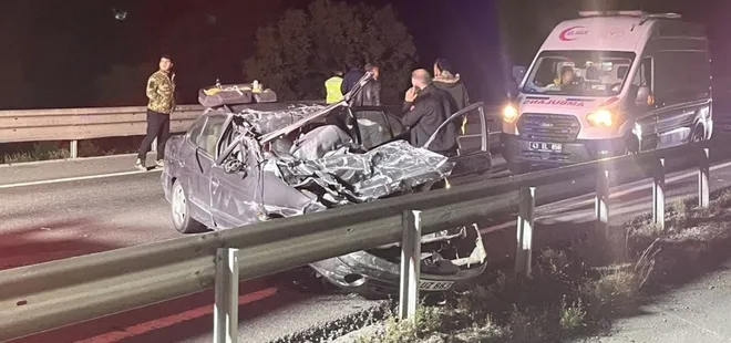 Kütahya'da otomobil TIR'a çarptı: 1 ölü